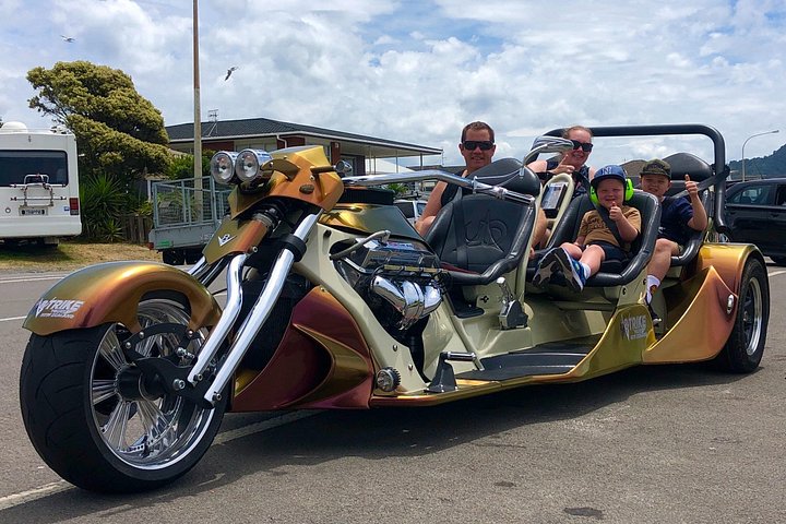 TAURANGA SHORE EXCURSION : V8 TRIKE - 1,5 timers by eller naturskjønne tur
