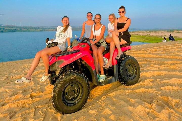 Mui Ne: Servicio de excursiones en jeep por las dunas de arena con opción de ATV