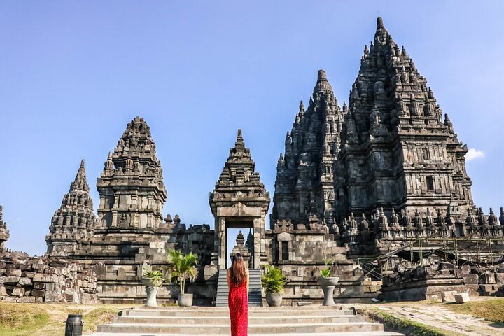 Subida a la cima del templo de Borobudur y templo de Prambanan: tour de 1 día