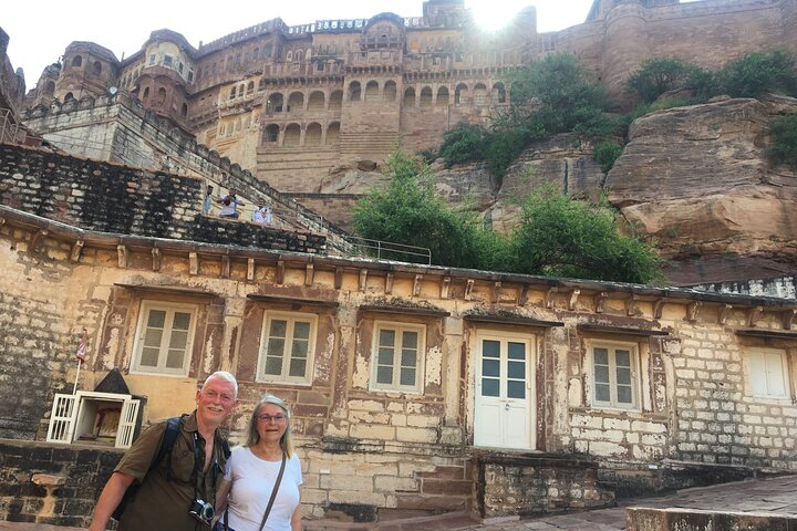 Jodhpur Blue City met Mehrangard Fort Hotel Pickup en Drop