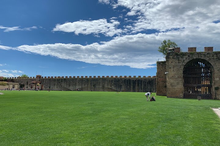 From Livorno to Pisa on your own with optional Leaning Tower Ticket