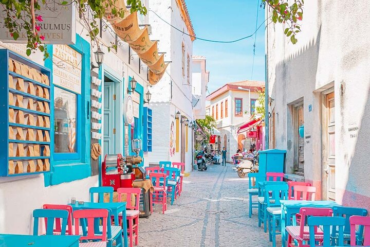 Alaçatı og Çeşme Chill Tour: Vibes, gater og snapshots