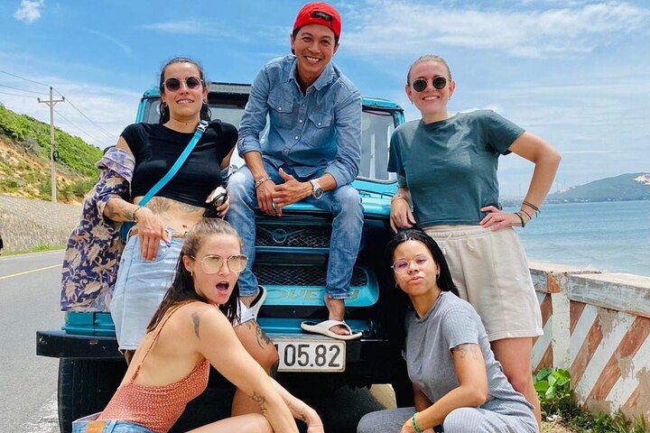 5 - Hour Sunrise eller Sunset Jeep Tour från Mui Ne