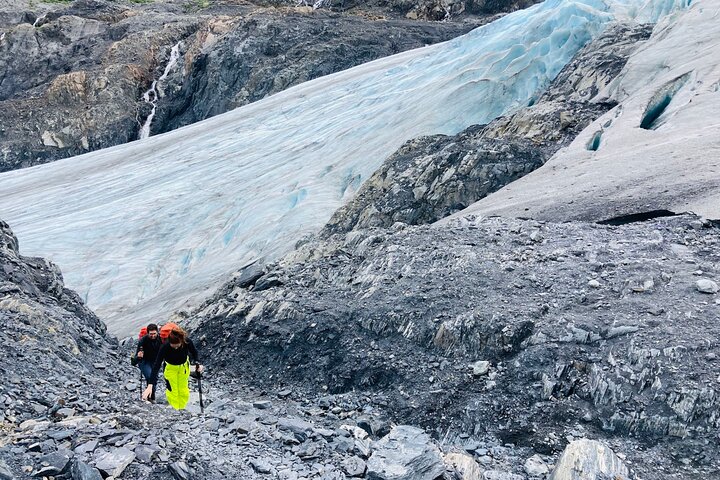 Saia da aventura de caminhada no gelo na geleira de Seward