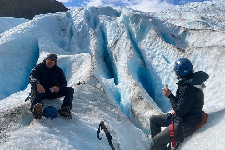 Saia da aventura de caminhada no gelo na geleira de Seward
