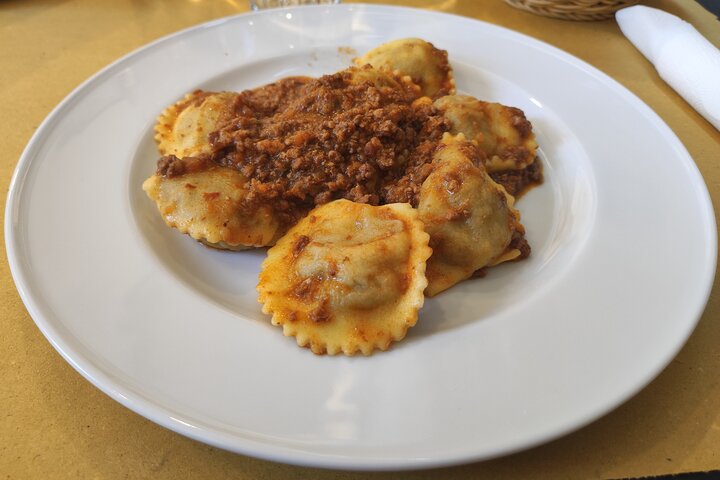 Lucca’s Ultieme Eten Tour: Volledige Toscaanse maaltijd door Do Eat Better