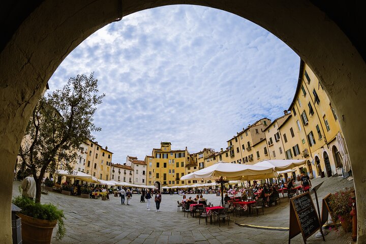 Lucca’s Ultieme Eten Tour: Volledige Toscaanse maaltijd door Do Eat Better