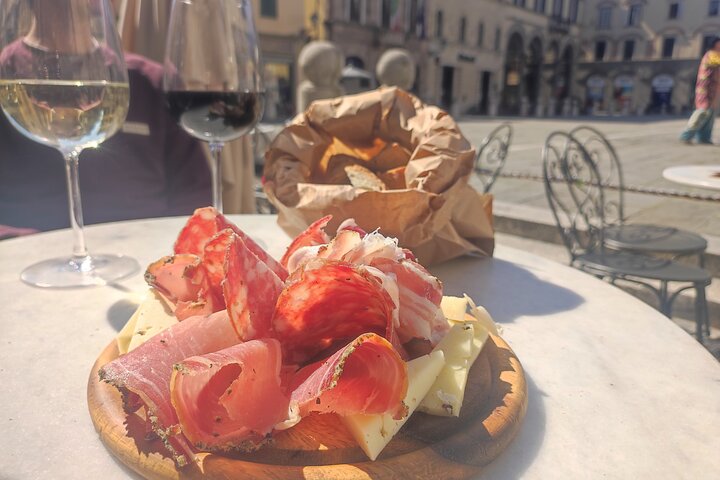 Lucca’s Ultieme Eten Tour: Volledige Toscaanse maaltijd door Do Eat Better