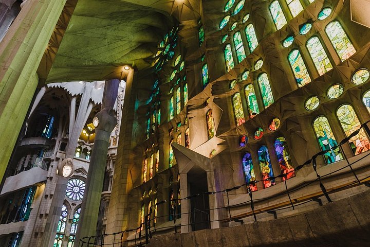 Sagrada Familia Park Guell and Casa Batllo Complete Gaudi Tour