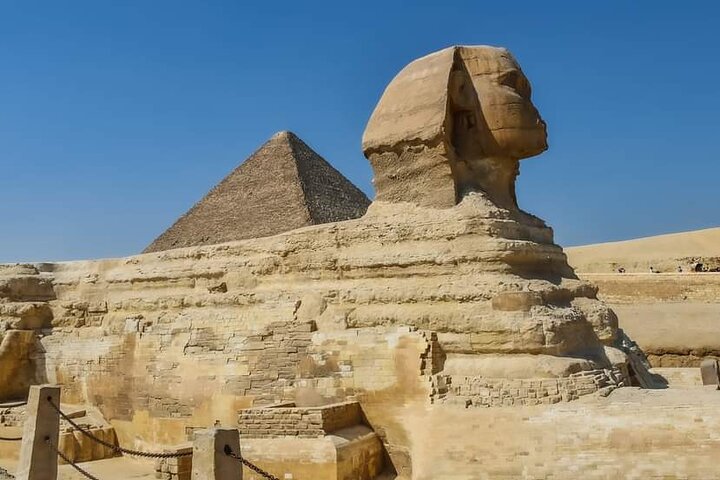 Cairo In Big Bus intera giornata da Hurghada (Piramidi-sfinge-Museo egiziano-pranzo)