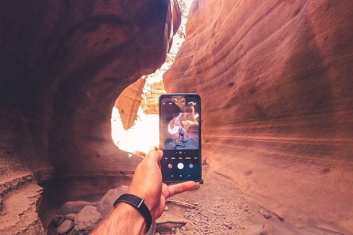 The Red Canyon Tour - Lille grupperejse med lokal madsmagning ツ