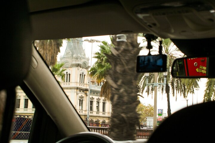 Barcelona all included: Sagrada, Park Guell, Montjuic & Gothic