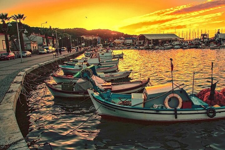Alaçatı og Çeşme Chill Tour: Vibes, gater og snapshots