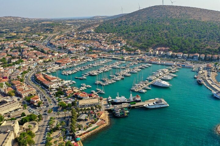 Alaçatı og Çeşme Chill Tour: Vibes, gater og snapshots