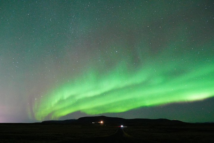 Reykjavik Northern Lights Tour with Pro Aurora Photos Small Group
