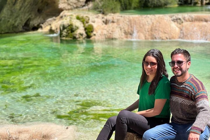 Türkisfarbenes Wasser von Millpu + Wasserfälle und Landschaften – Ayacucho