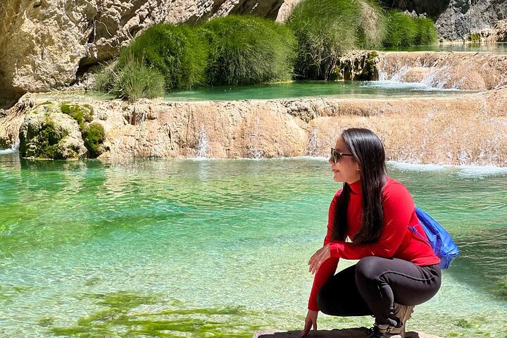 Türkisfarbenes Wasser von Millpu + Wasserfälle und Landschaften – Ayacucho