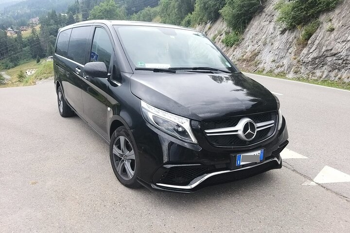 Cervinia, Italie à l'aéroport de Malpensa (MXP) - Transfert privé au départ