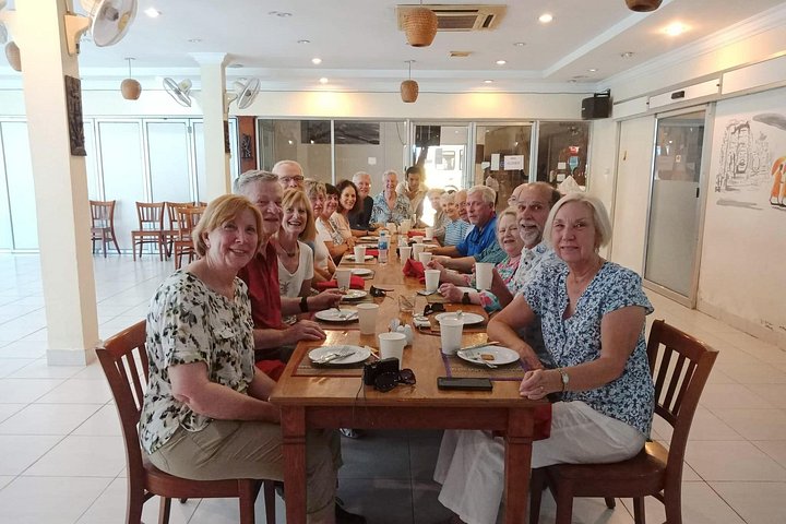 Visite d'une journée complète de la ville de Sihanoukville avec transport et guide anglophone