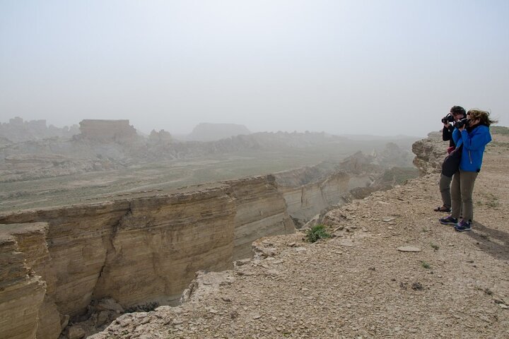 Tour privado de 2 días en 4x4 Muynak, mar de Aral y meseta de Usturt Nukus Uzbekistán