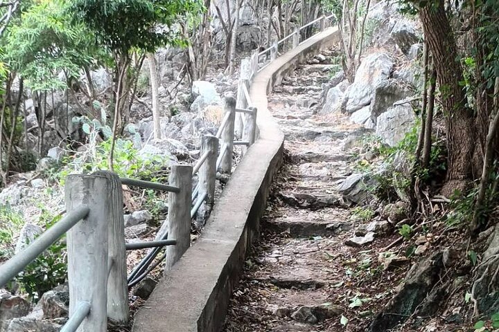 Sam Roi Yod National Park & Praya Nakhon Cave Deltag i gruppetur