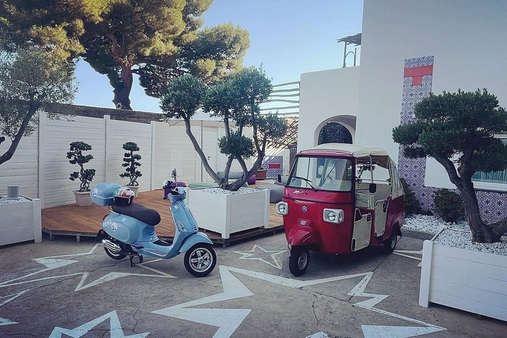 Autentisk Vespa Tour af Amalfikysten Positano og Ravello besøg