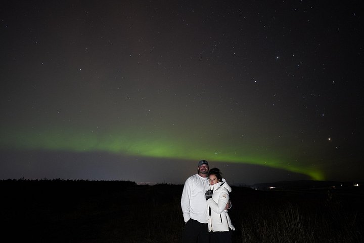 Reykjavik Northern Lights Tour with Pro Aurora Photos Small Group