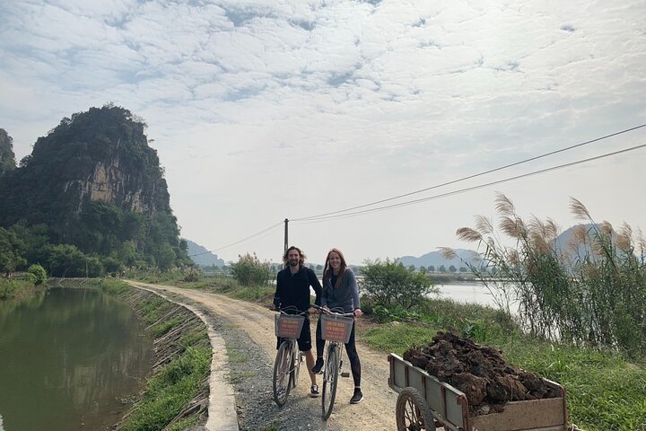 Ninh Binh Day Trip from Hanoi with Tam Coc Boat Ride