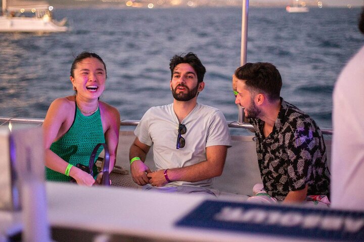 Sunset Party Cruise med ubegrænset drikkevarer og snacks