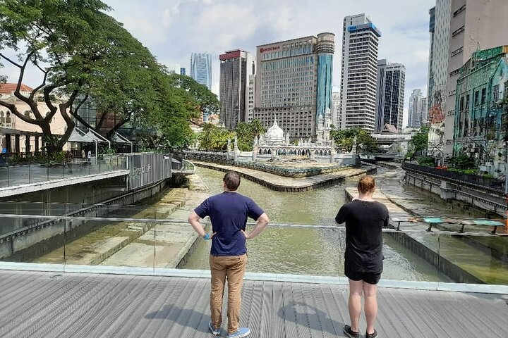 Tour de escala en el aeropuerto internacional de Kuala Lumpur