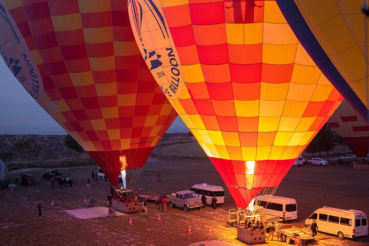 Excursão de dia inteiro a Marmaris Pamukkale com passeio de balão de ar quente