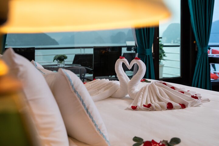 2 - Dag luksus Halong & Lan Ha Bay Aspira Cruise fra Hanoi