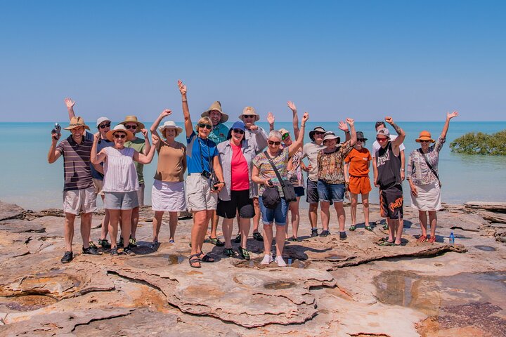 DINOSAUR AVONTUURCRUISE - Met tapas en cocktails aan het strand