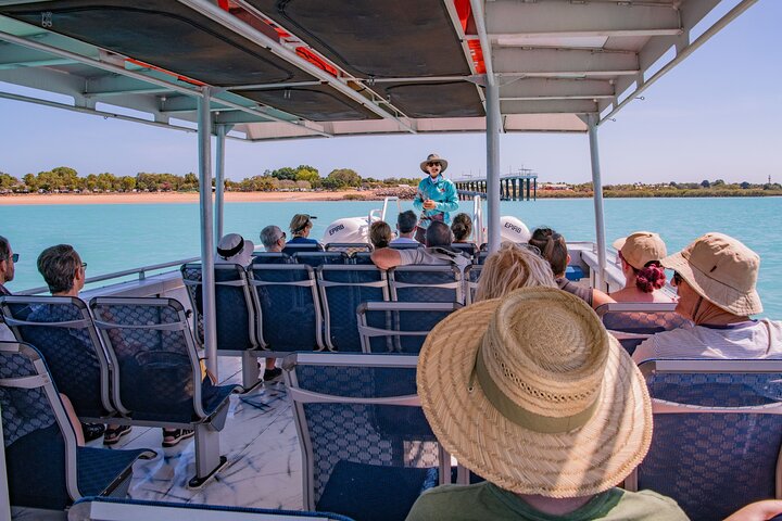 DINOSAUR AVONTUURCRUISE - Met tapas en cocktails aan het strand