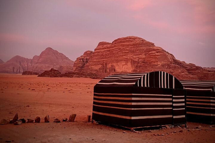 Excursion d'une journée en jeep dans le désert de Wadi Rum