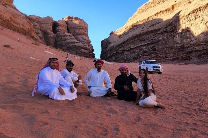 Excursion d'une journée en jeep dans le désert de Wadi Rum