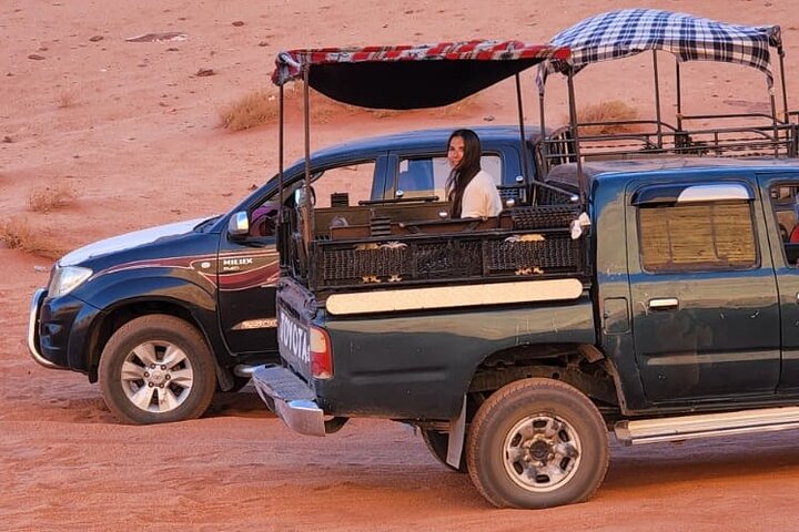 Excursion d'une journée en jeep dans le désert de Wadi Rum