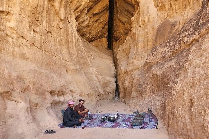Excursion d'une journée en jeep dans le désert de Wadi Rum