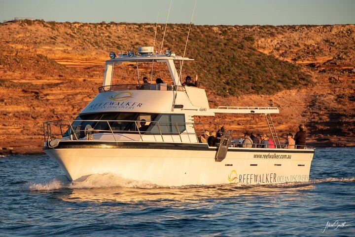 Croisière au coucher du soleil à Kalbarri le long des falaises côtières