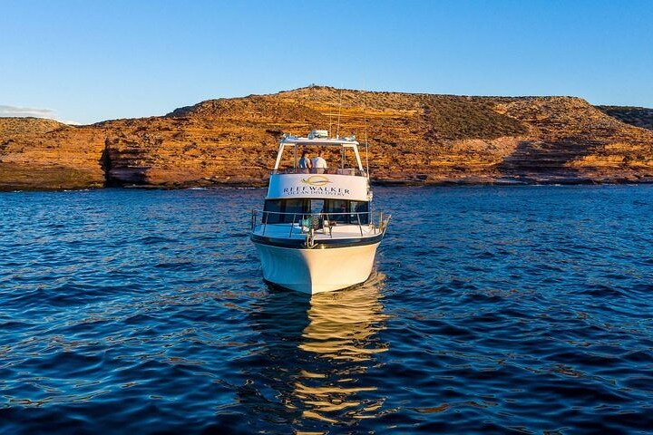 Croisière au coucher du soleil à Kalbarri le long des falaises côtières