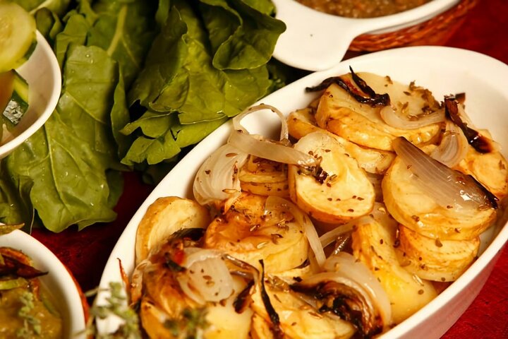 Espectáculo nocturno de folclore en un restaurante tradicional maltés incl. Transferencias