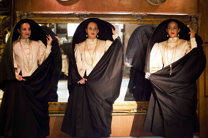 Espectáculo nocturno de folclore en un restaurante tradicional maltés incl. Transferencias