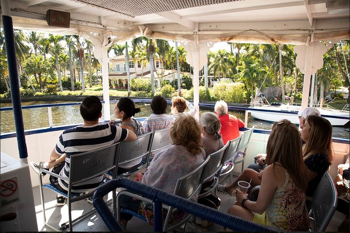 Jungle Queen Riverboat 90-minuters berättad sightseeingkryssning i Fort Lauderdale