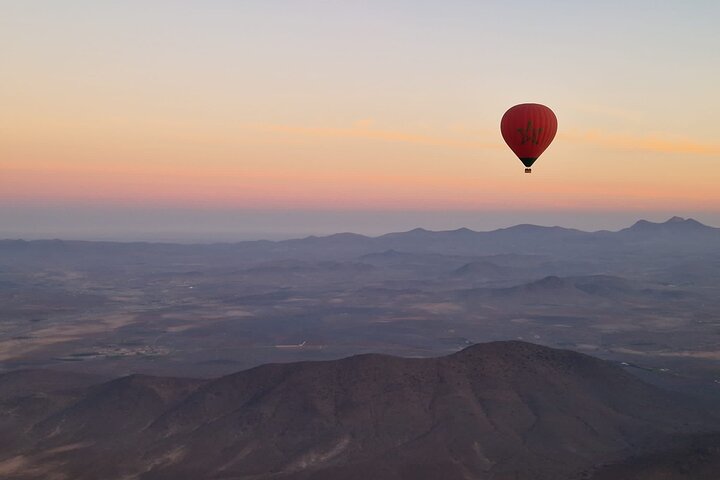 Marrakech Desert Balloon Flight with Atlas Views and Breakfast