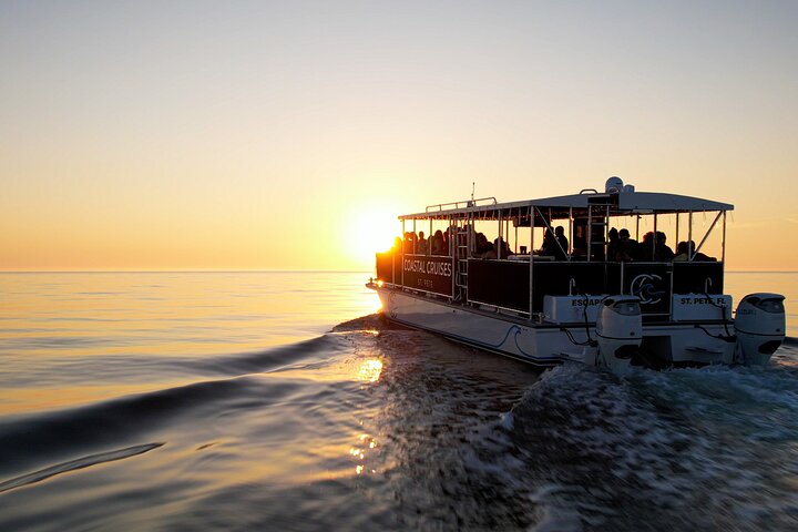 Insel Sonnenuntergang und Skyway Lichtshow - 3 Stunden Bootsfahrt in St. Pete