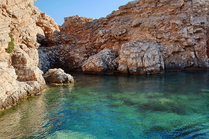 Antiparos & Despotiko: Zwemmen, verkennen en genieten van lunch vanuit Paros