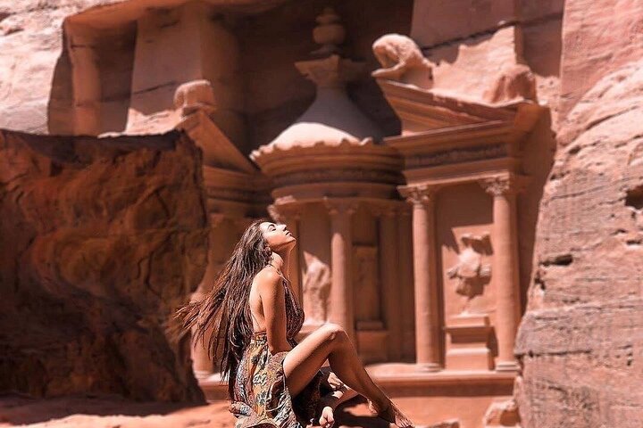 Zuverlässiger & komfortabler Privattransfer von Tür zu Tür Petra ⇆ Totes Meer