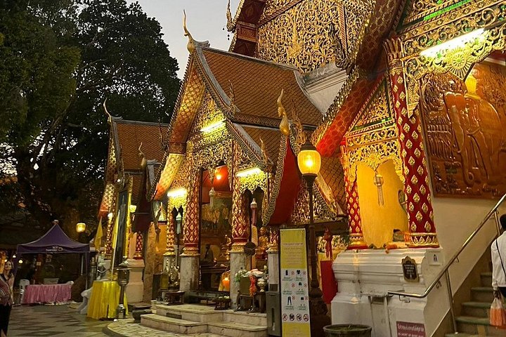 Chiang Mai - Tempio Doi Suthep ed escursione al Wat Pha Lat