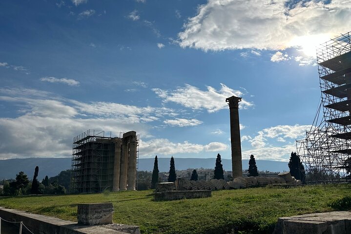 Tour privato di lusso di 3 ore di luci e viste della città di Atene di notte