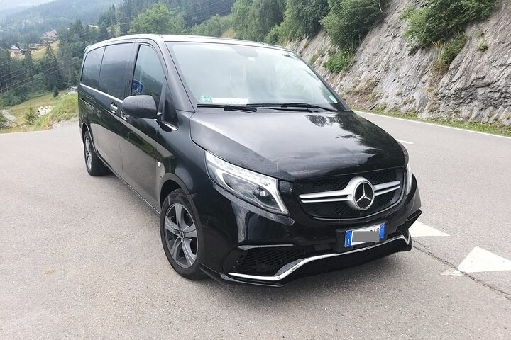 Bormio para o Aeroporto Malpensa de Milão (MXP) - Traslado Privado de Partida